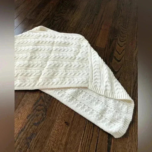 Ann Taylor LOFT Cream Cable-Knit Acrylic Sweater Poncho - OSFM - Picture 2 of 9